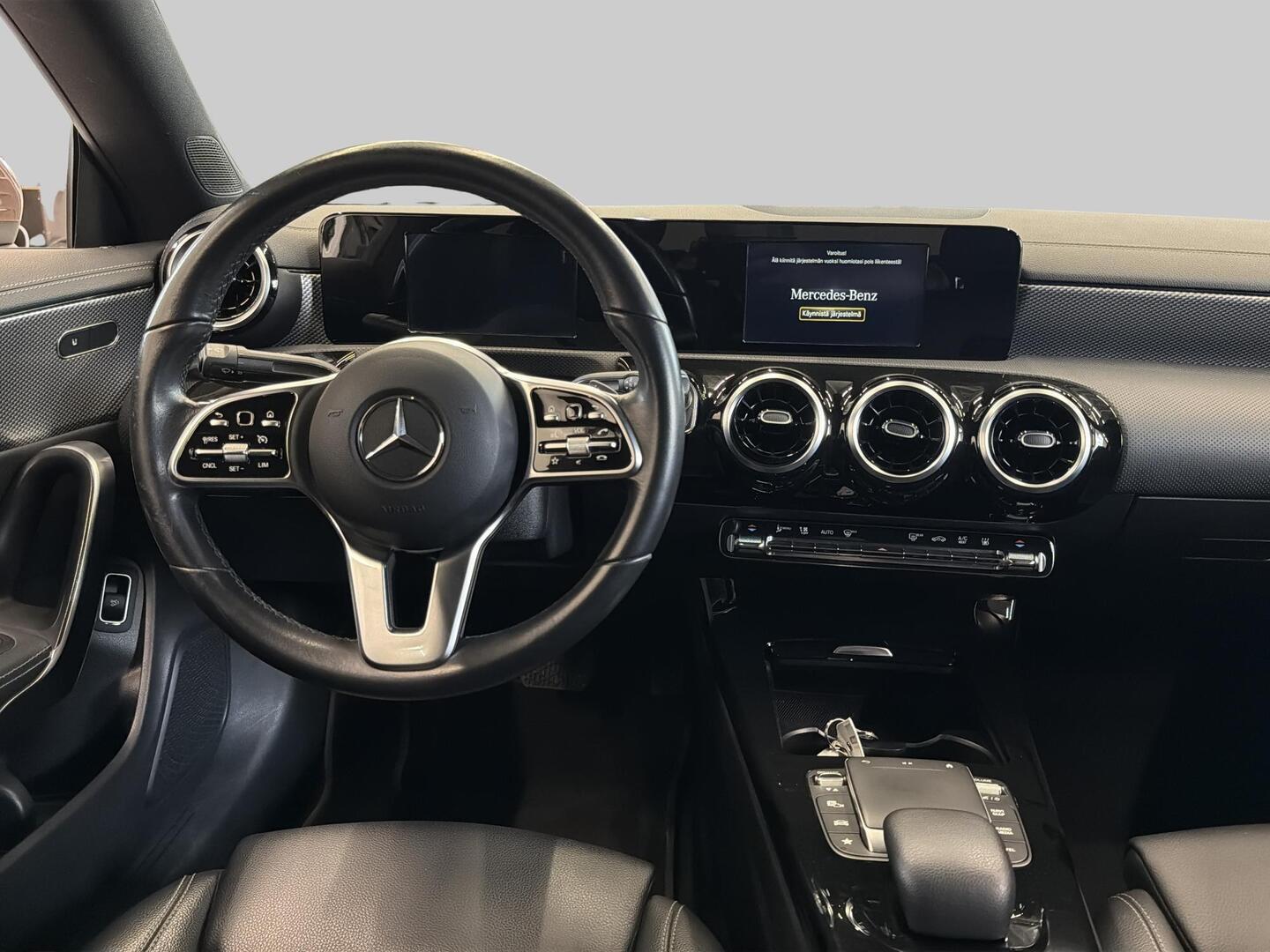 MERCEDES-BENZ CLA 2021