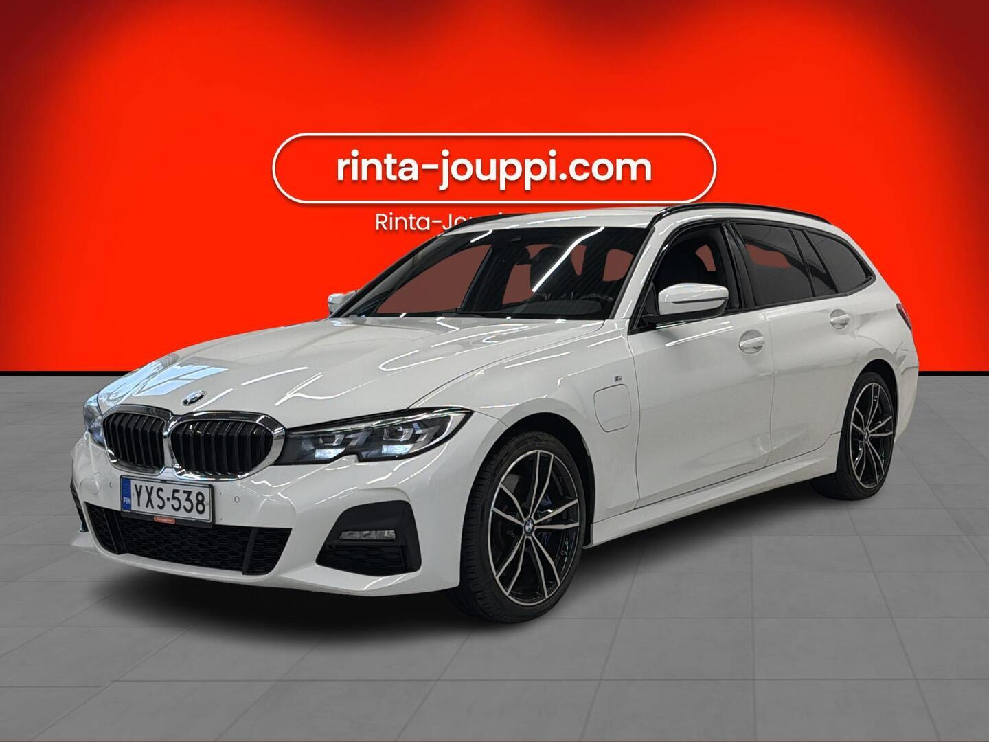 BMW 330 2021