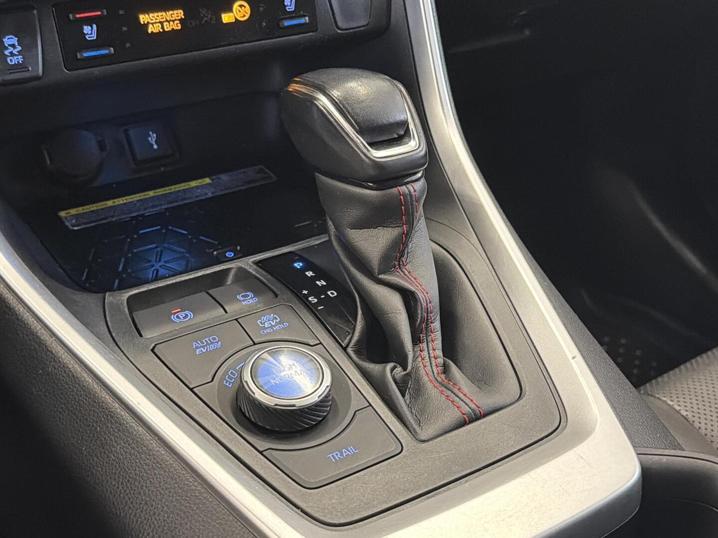 TOYOTA RAV4 PLUG-IN 2021