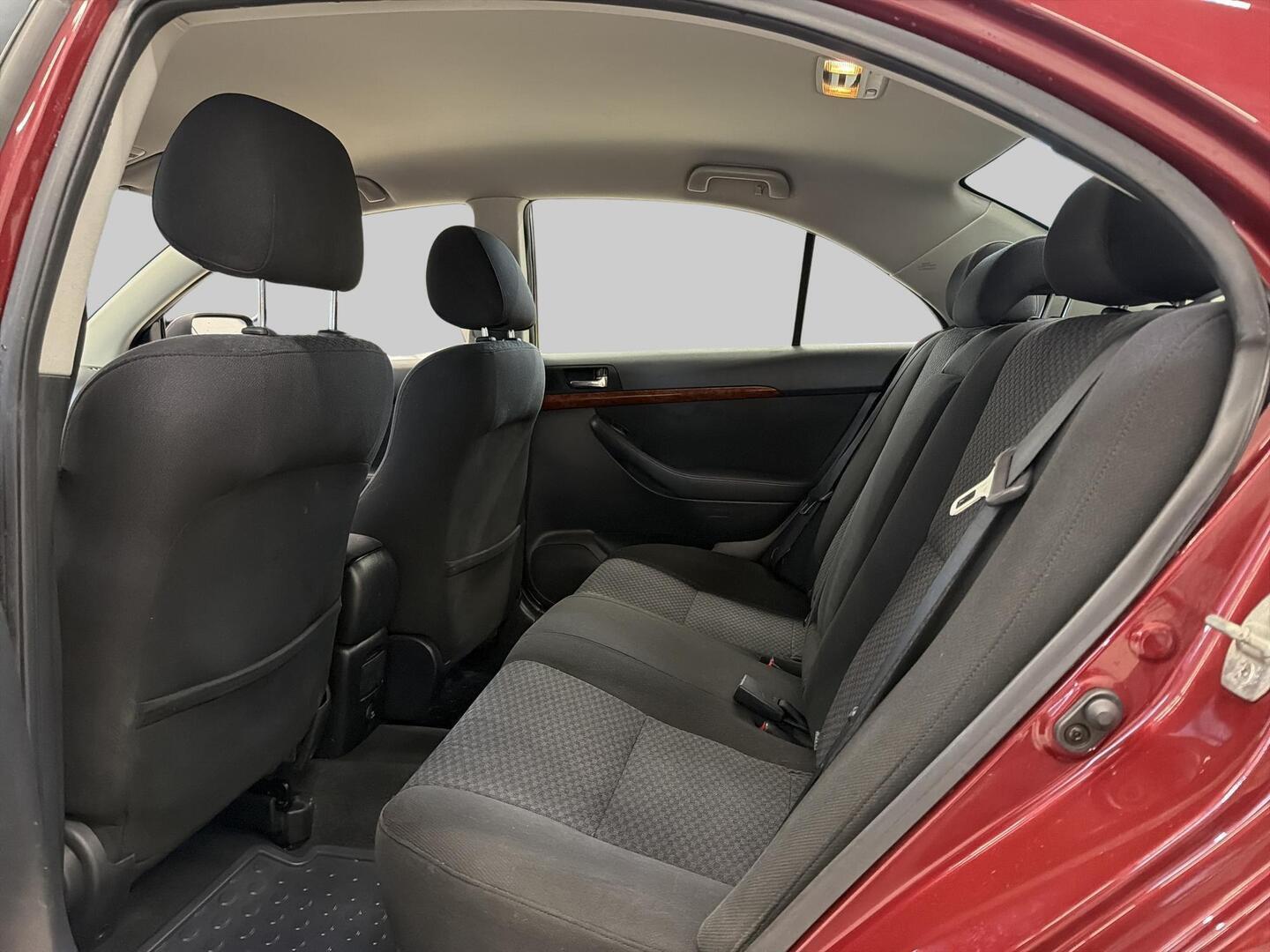 TOYOTA Avensis 2005