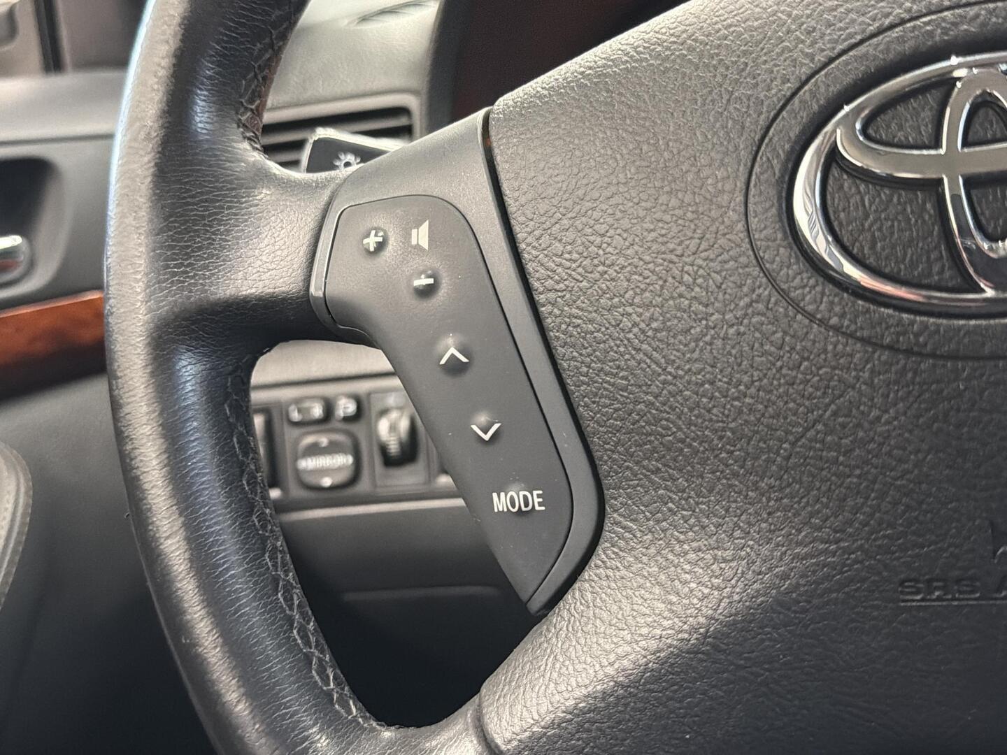 TOYOTA Avensis 2005