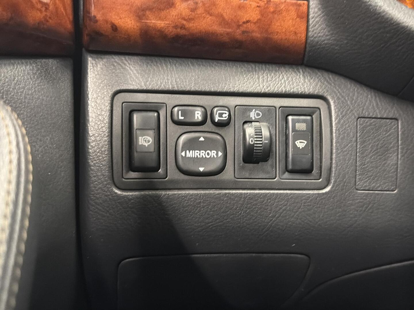 TOYOTA Avensis 2005