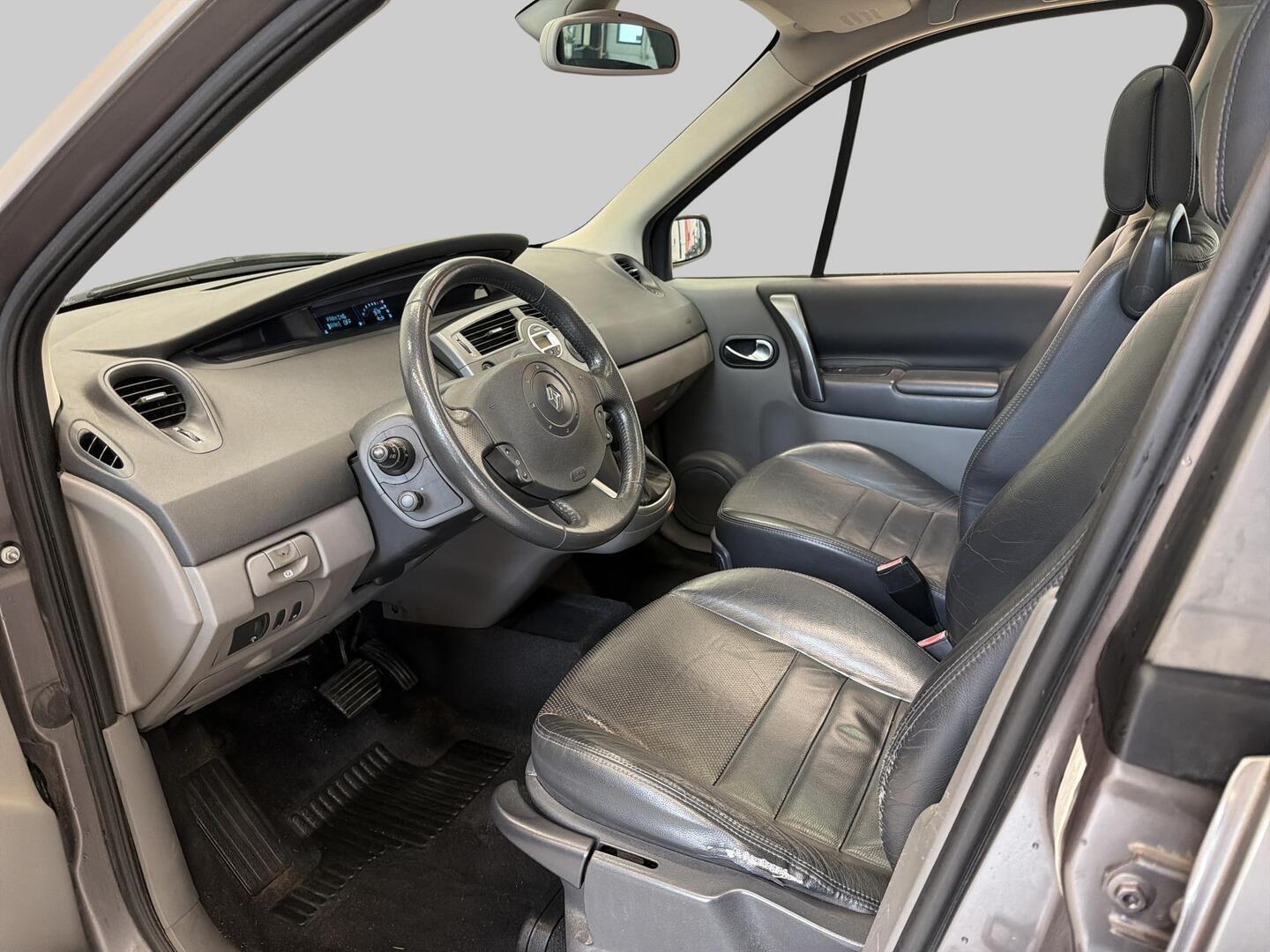 RENAULT Scenic 2004