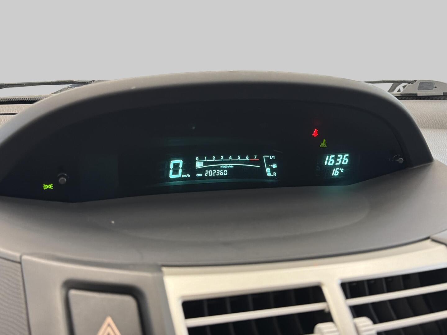 TOYOTA Yaris 2006