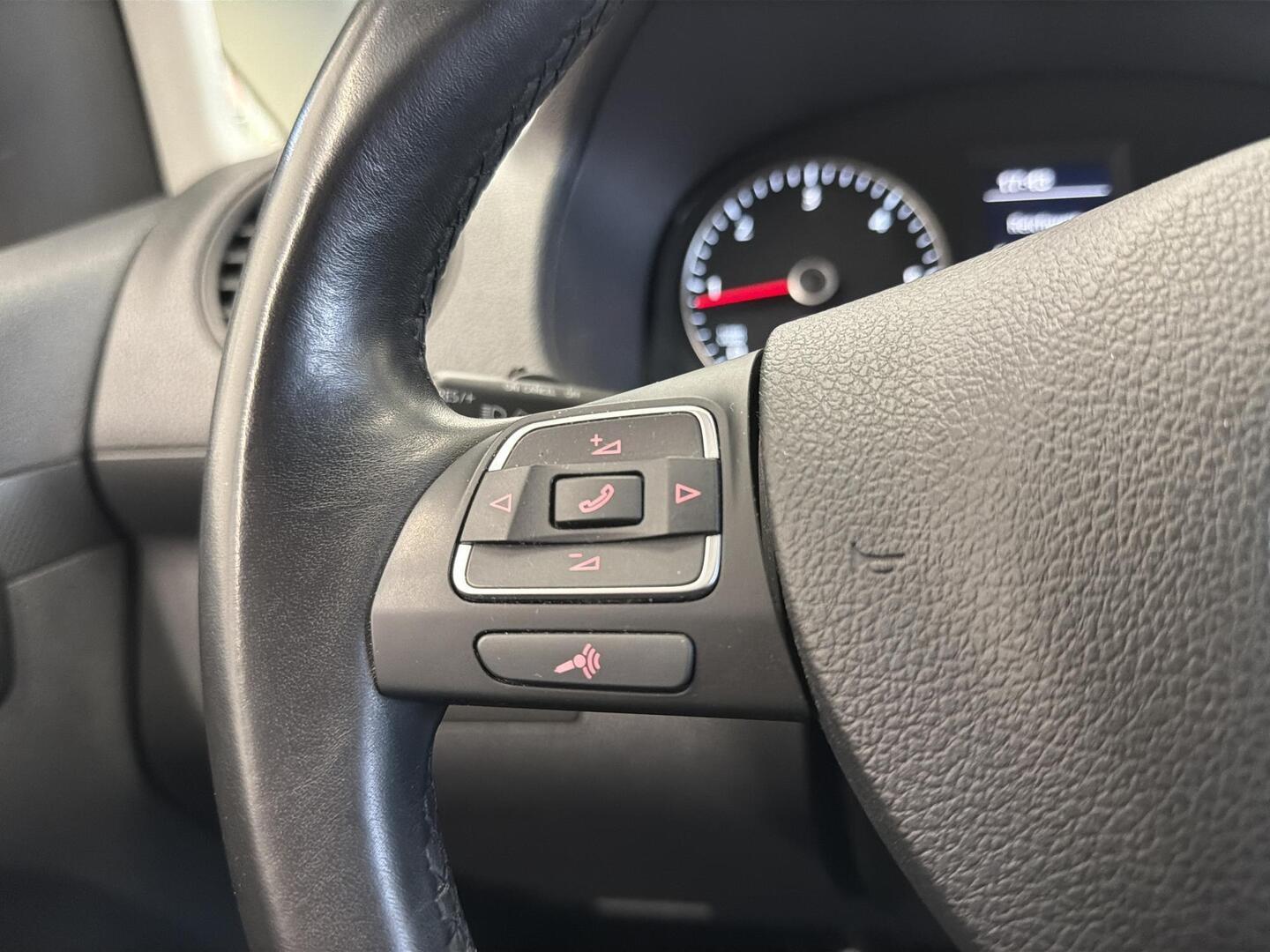 VOLKSWAGEN Caddy 2015