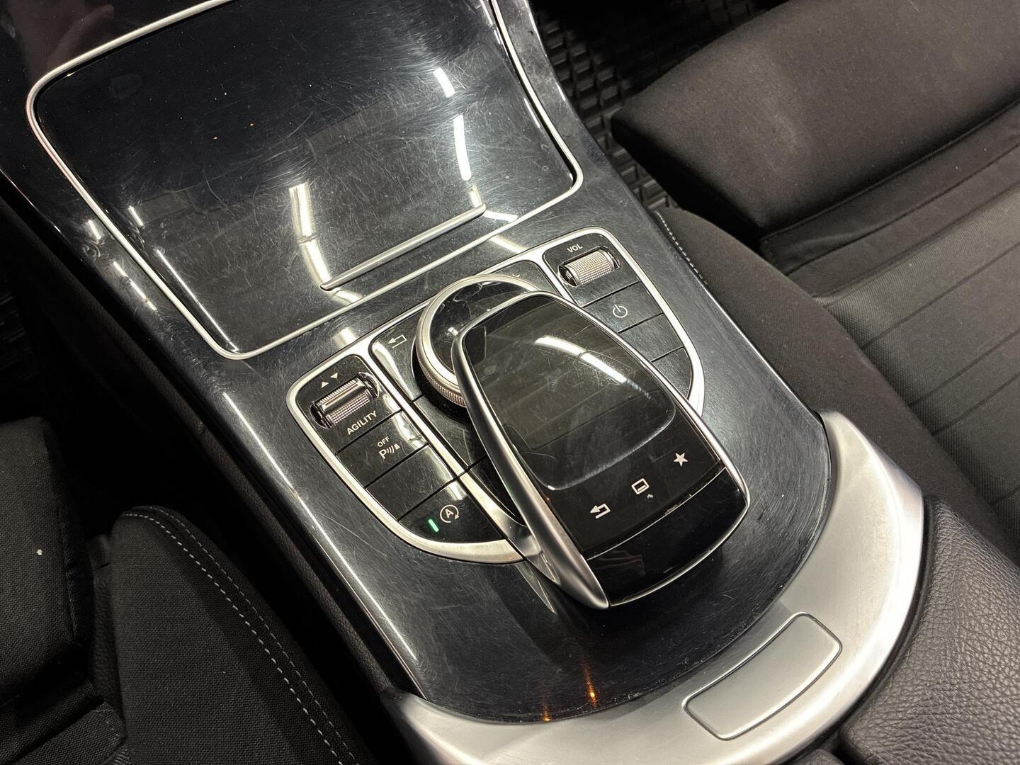 MERCEDES-BENZ C 2015