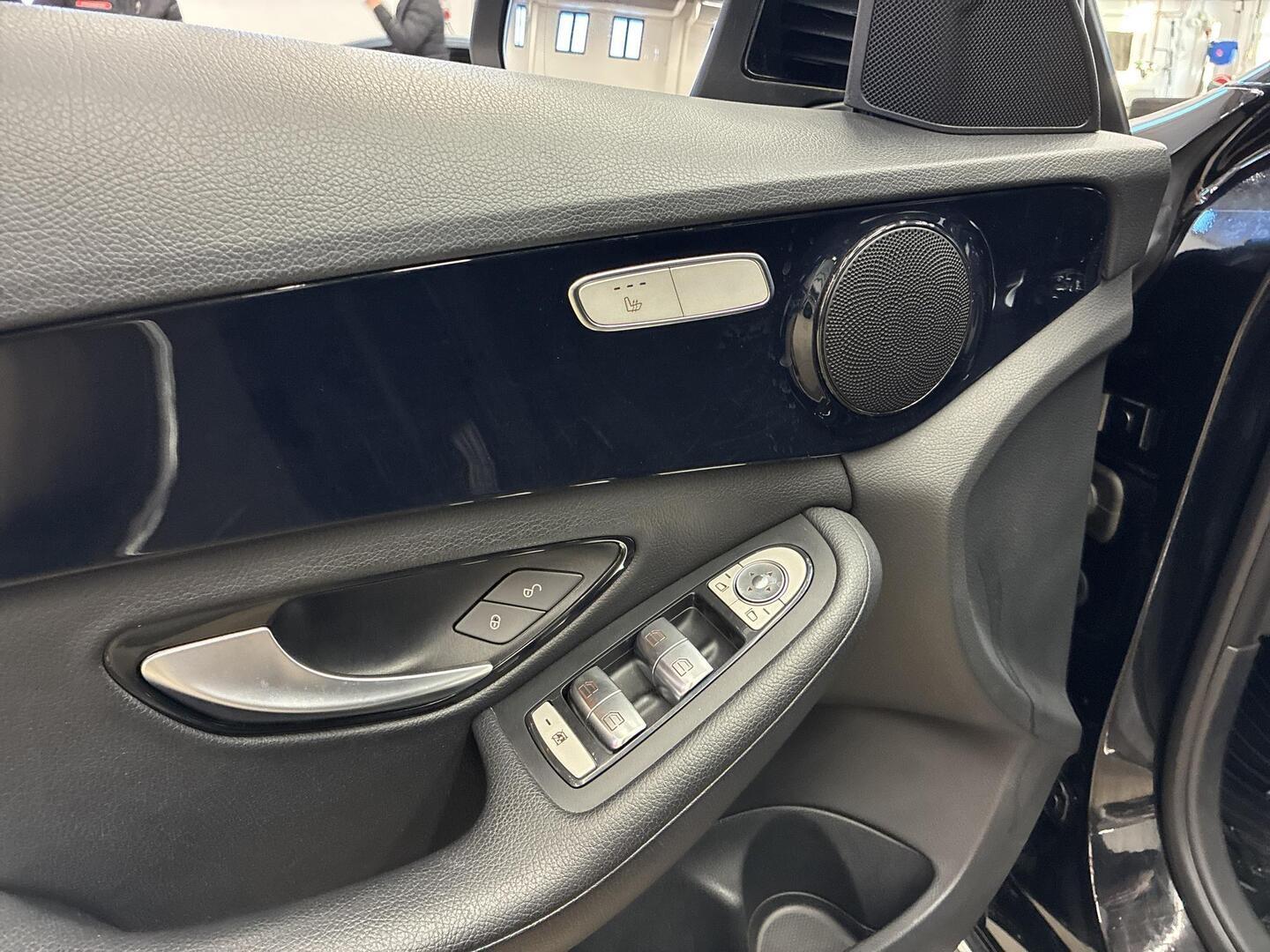 MERCEDES-BENZ C 2015