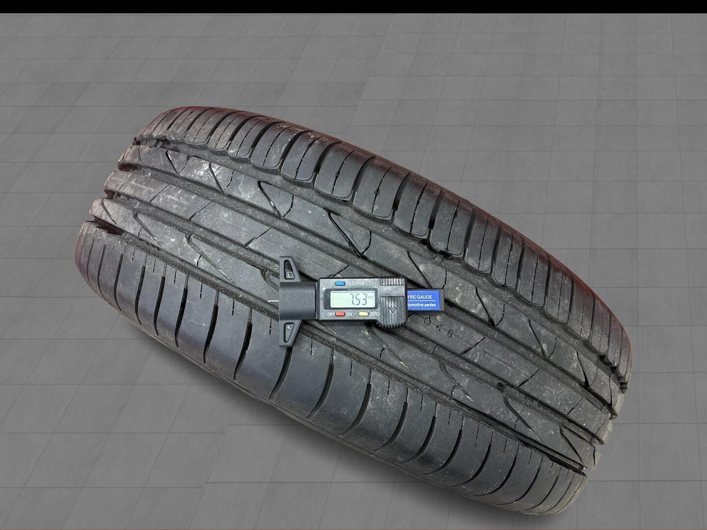 MERCEDES-BENZ C 2015