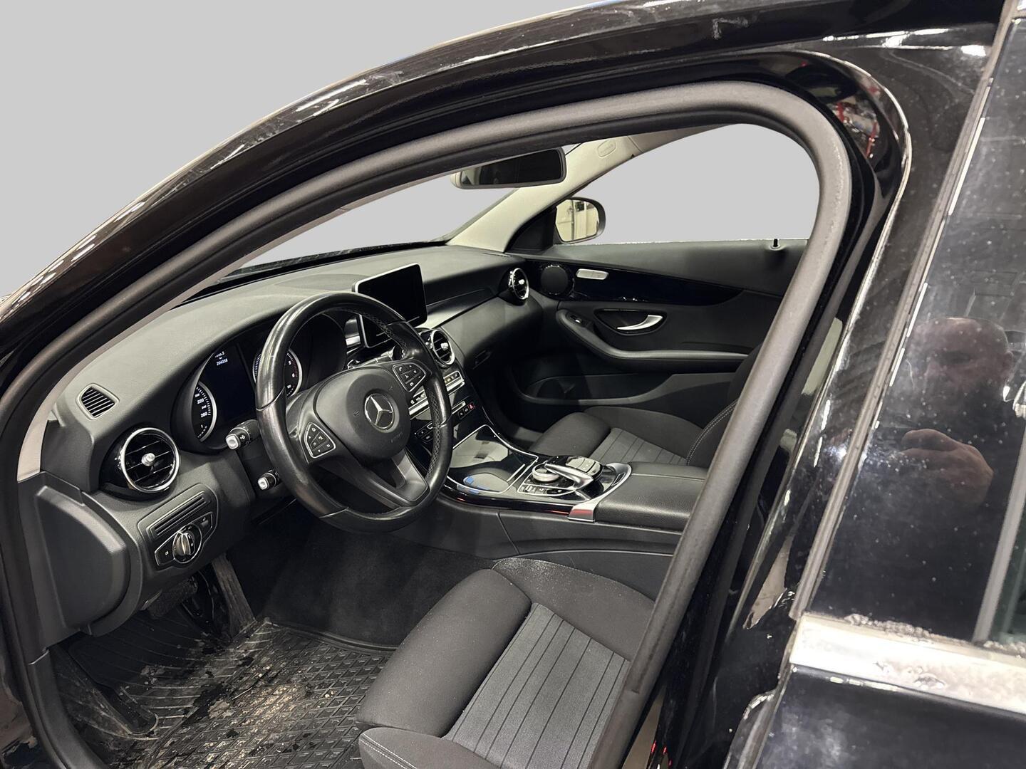 MERCEDES-BENZ C 2015