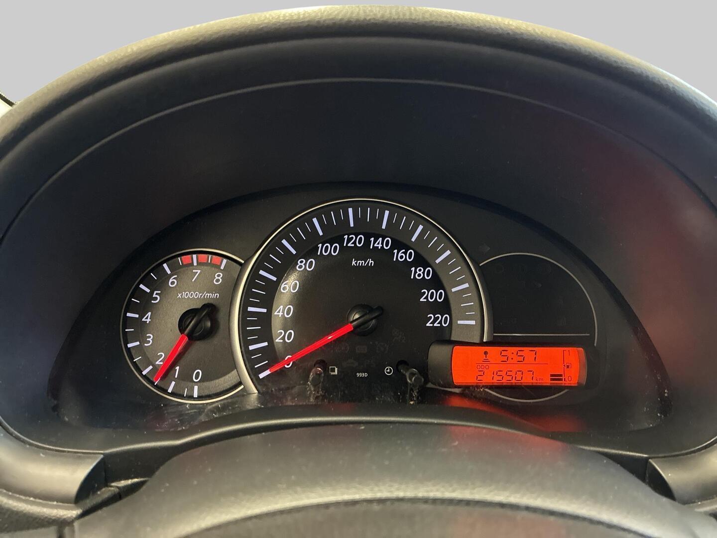 NISSAN Micra 2015
