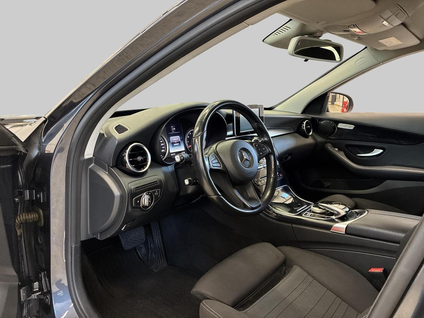 MERCEDES-BENZ C 2016
