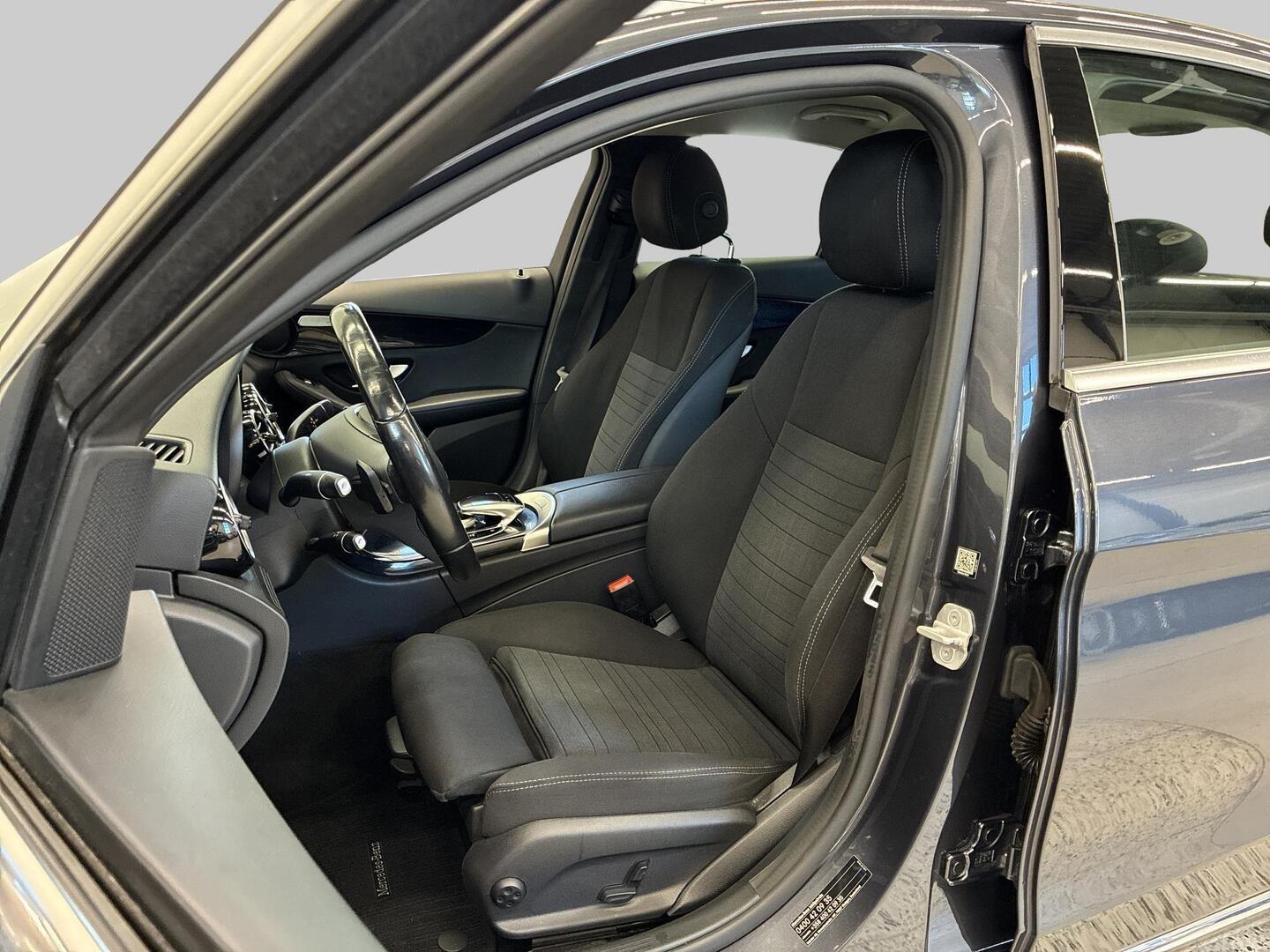 MERCEDES-BENZ C 2016