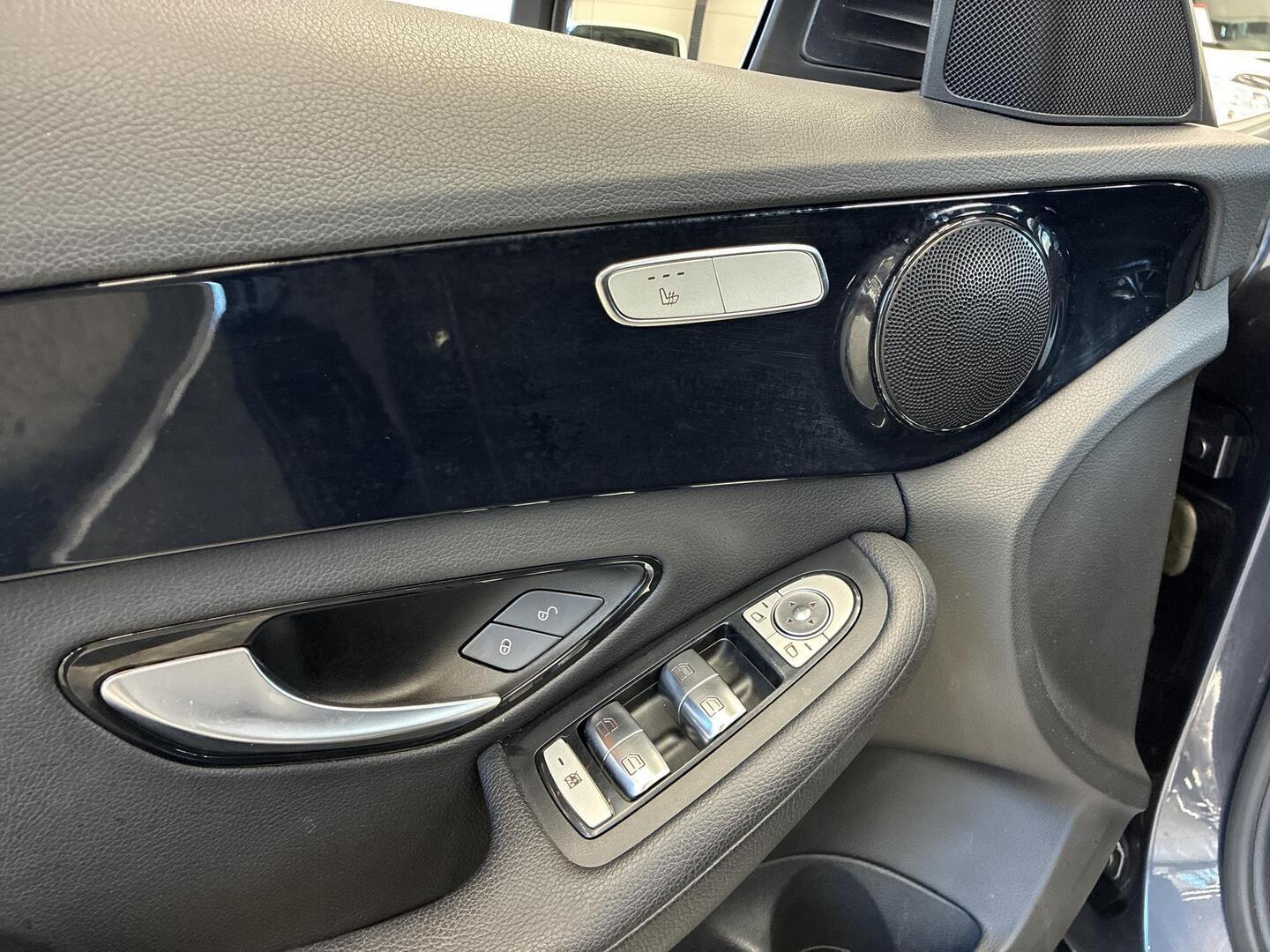 MERCEDES-BENZ C 2016