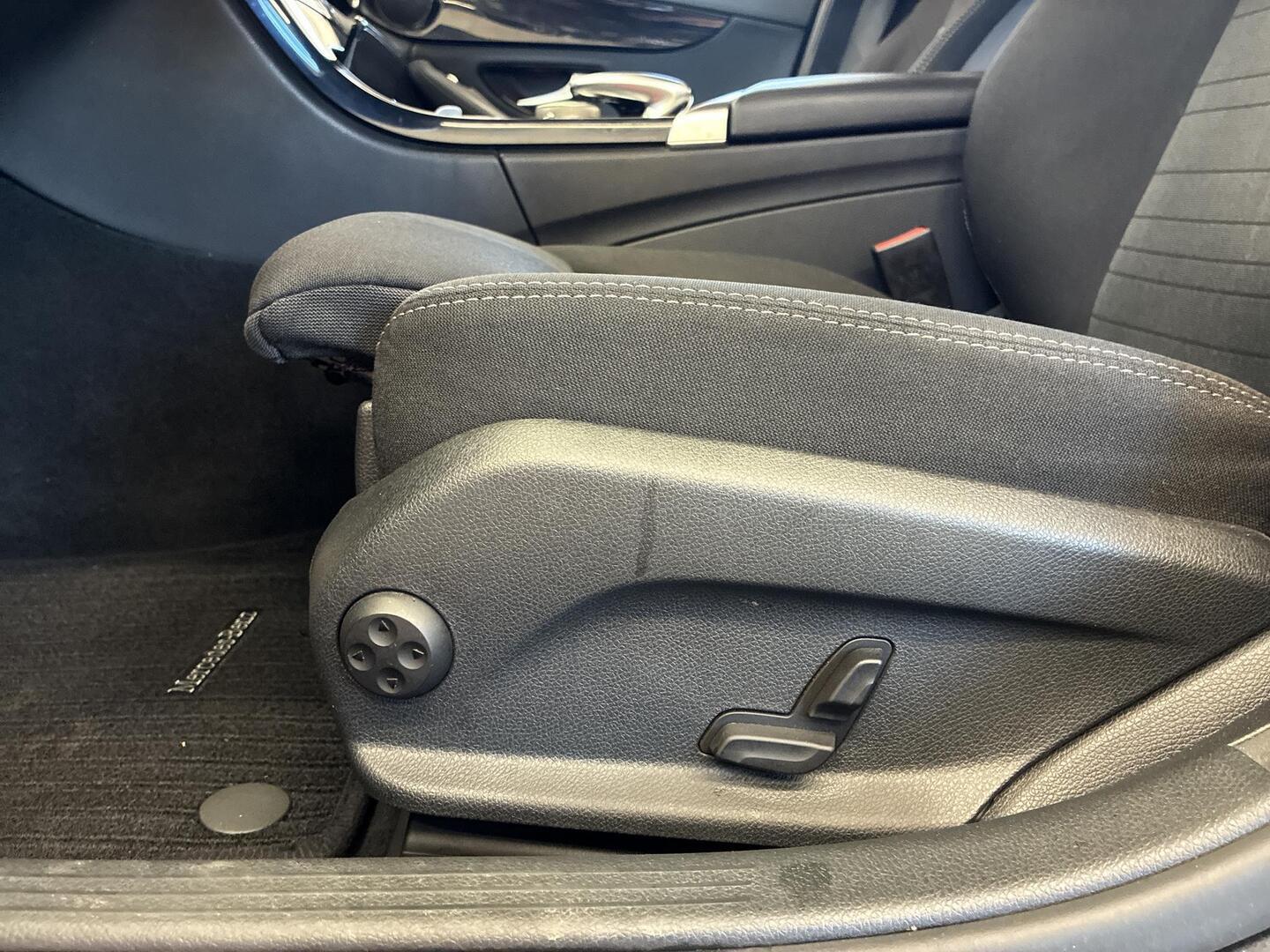 MERCEDES-BENZ C 2016