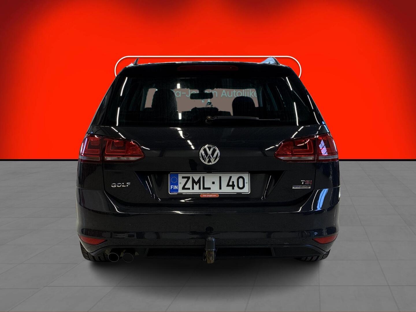 VOLKSWAGEN Golf 2014