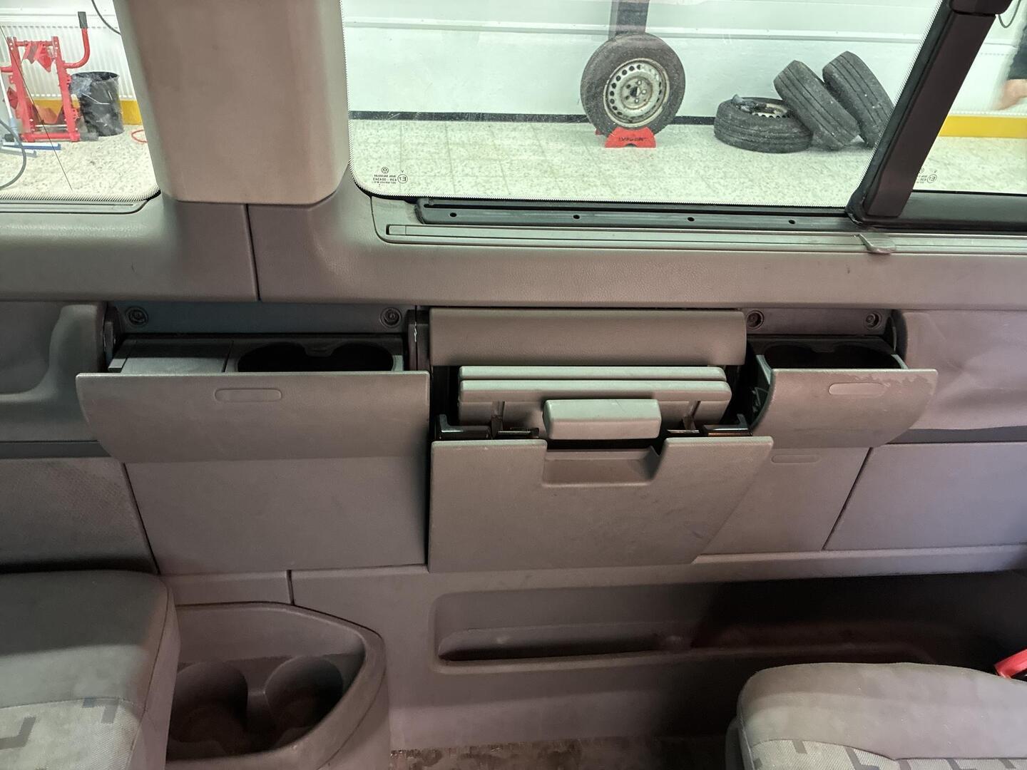 VOLKSWAGEN Multivan 2007