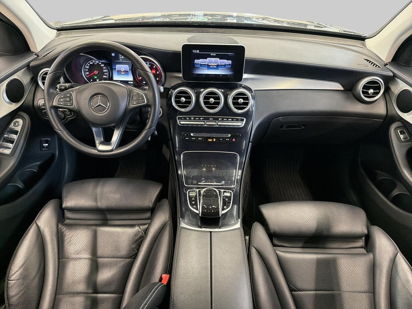 MERCEDES-BENZ GLC 2016