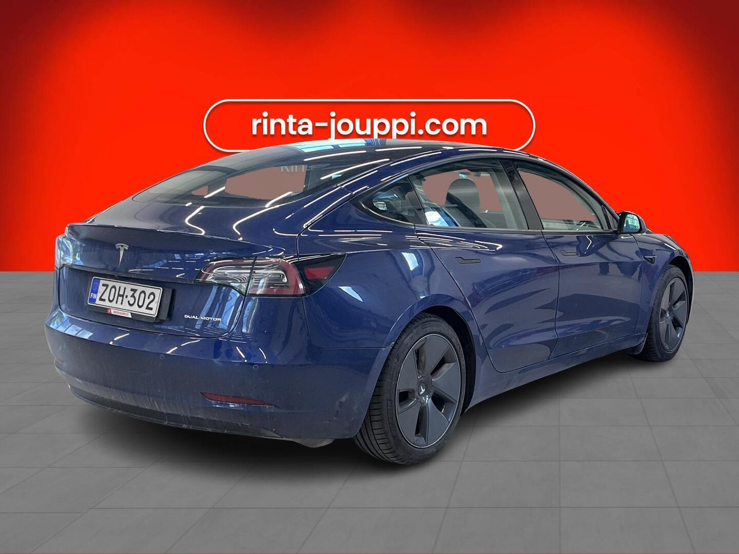 TESLA Model 3 2021