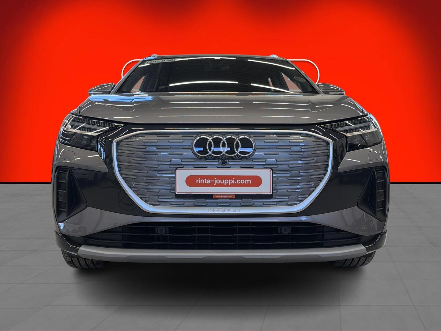AUDI Q4 e-tron 2022