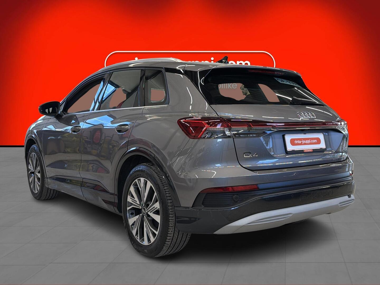 AUDI Q4 e-tron 2022