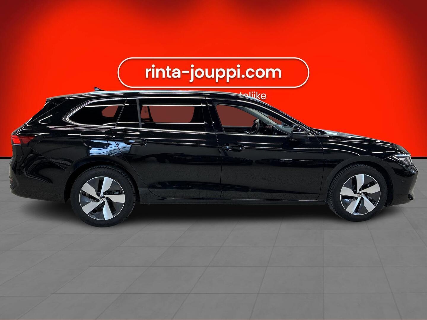 VOLKSWAGEN PASSAT 2025