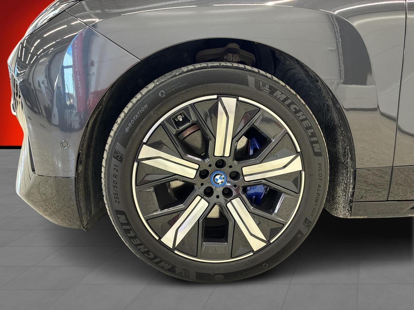 BMW IX 2023