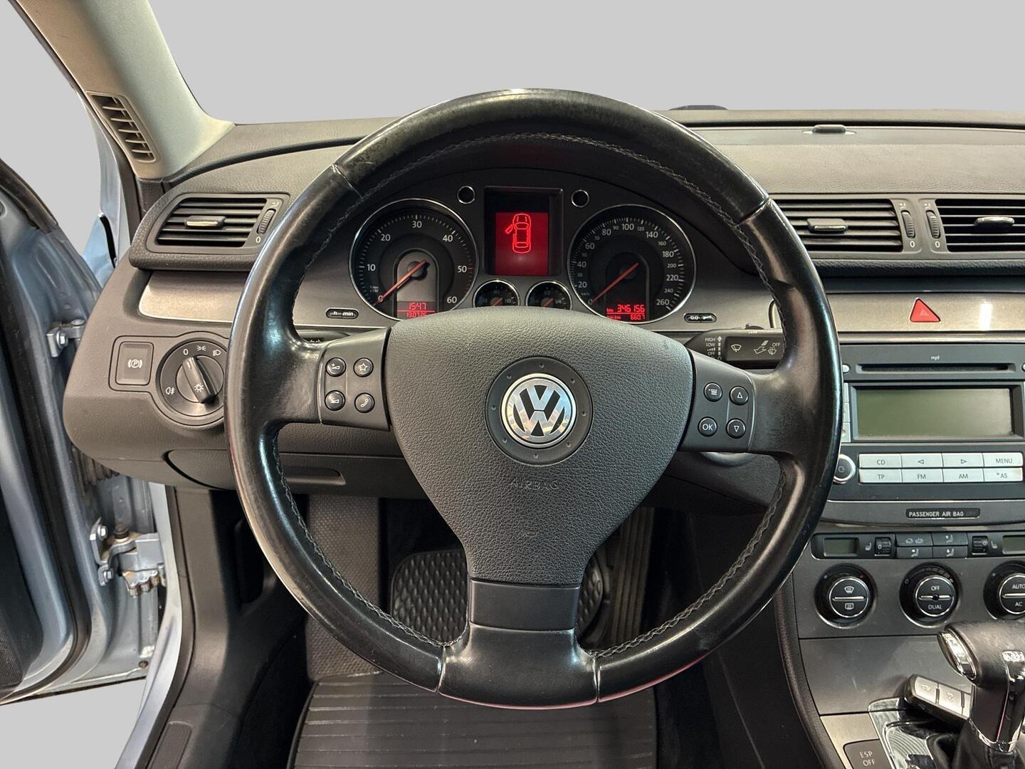 VOLKSWAGEN Passat 2008