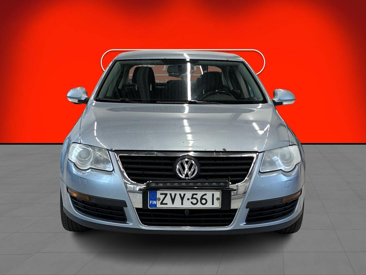 VOLKSWAGEN Passat 2008
