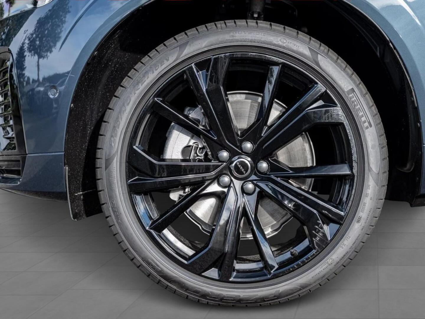 VOLVO XC60 2026