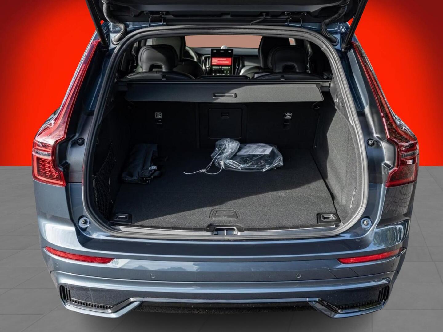 VOLVO XC60 2026