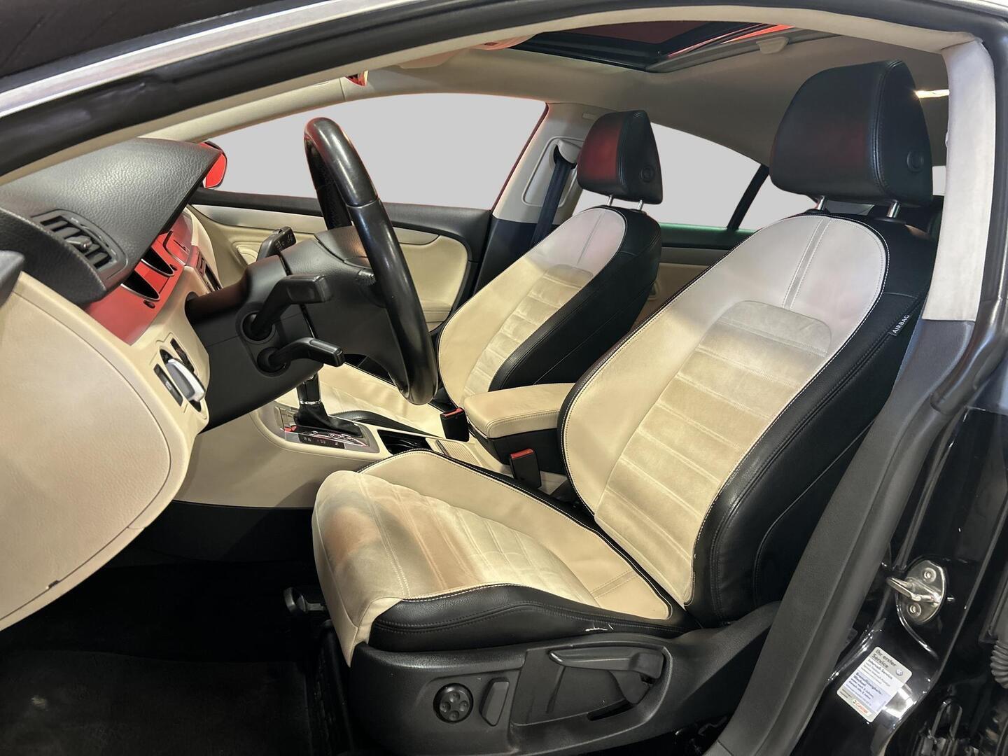 VOLKSWAGEN Passat CC 2009