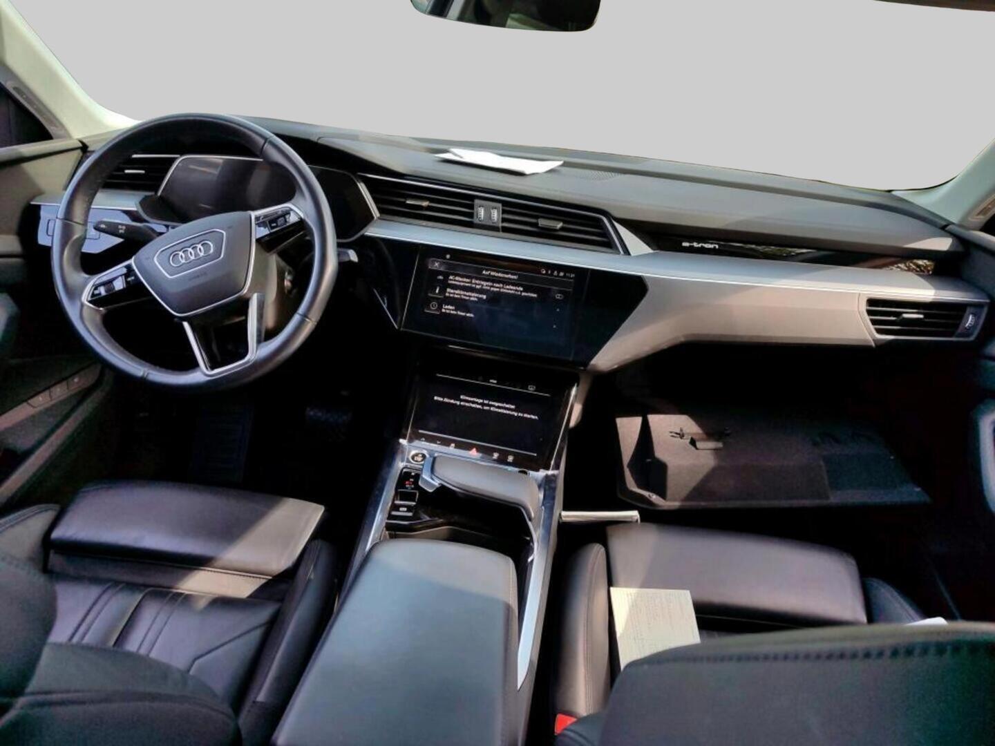 AUDI E-TRON 2023