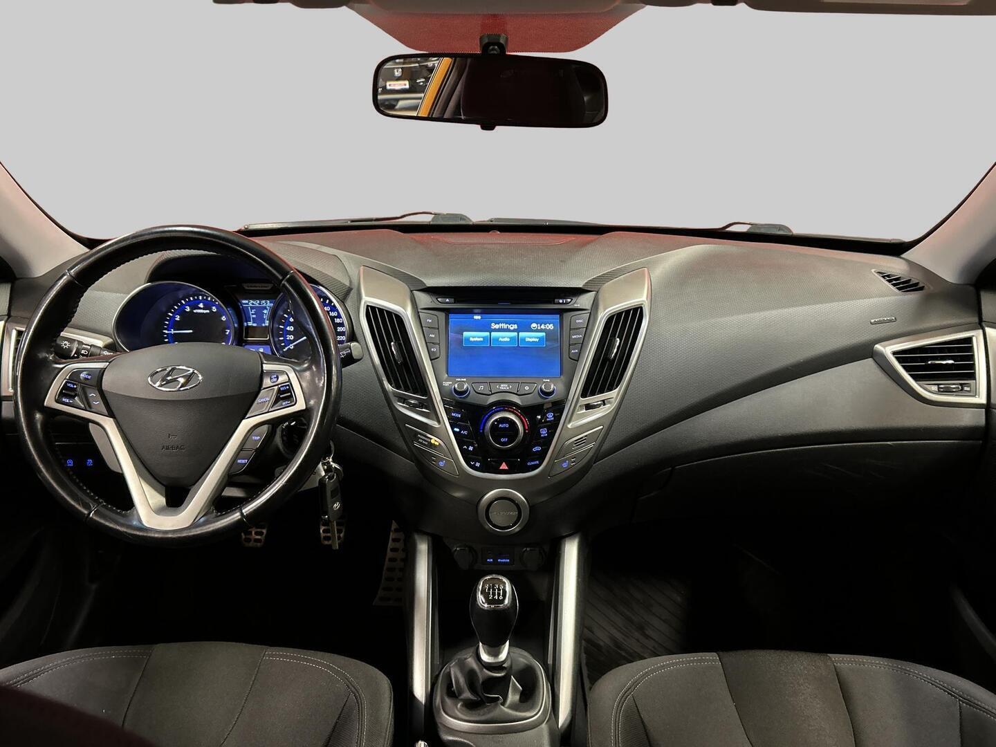 HYUNDAI Veloster 2012