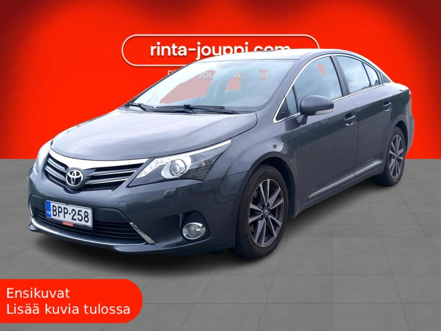 TOYOTA Avensis 2012