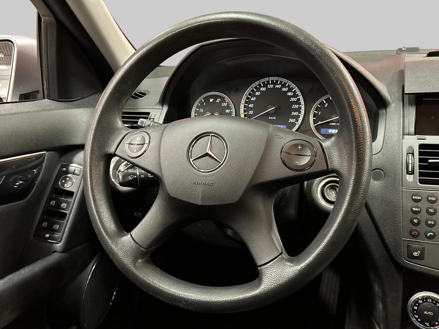MERCEDES-BENZ C 2010