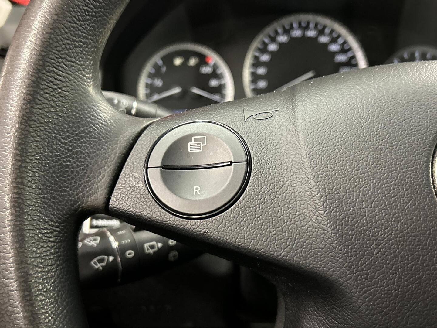 MERCEDES-BENZ C 2010