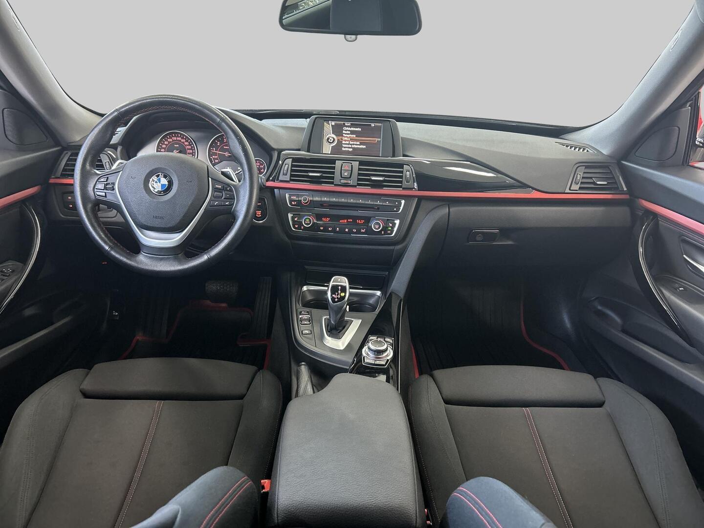 BMW 320 Gran Turismo 2013