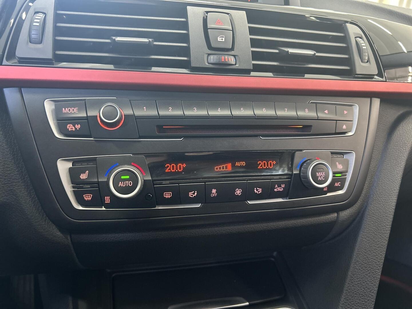 BMW 320 Gran Turismo 2013