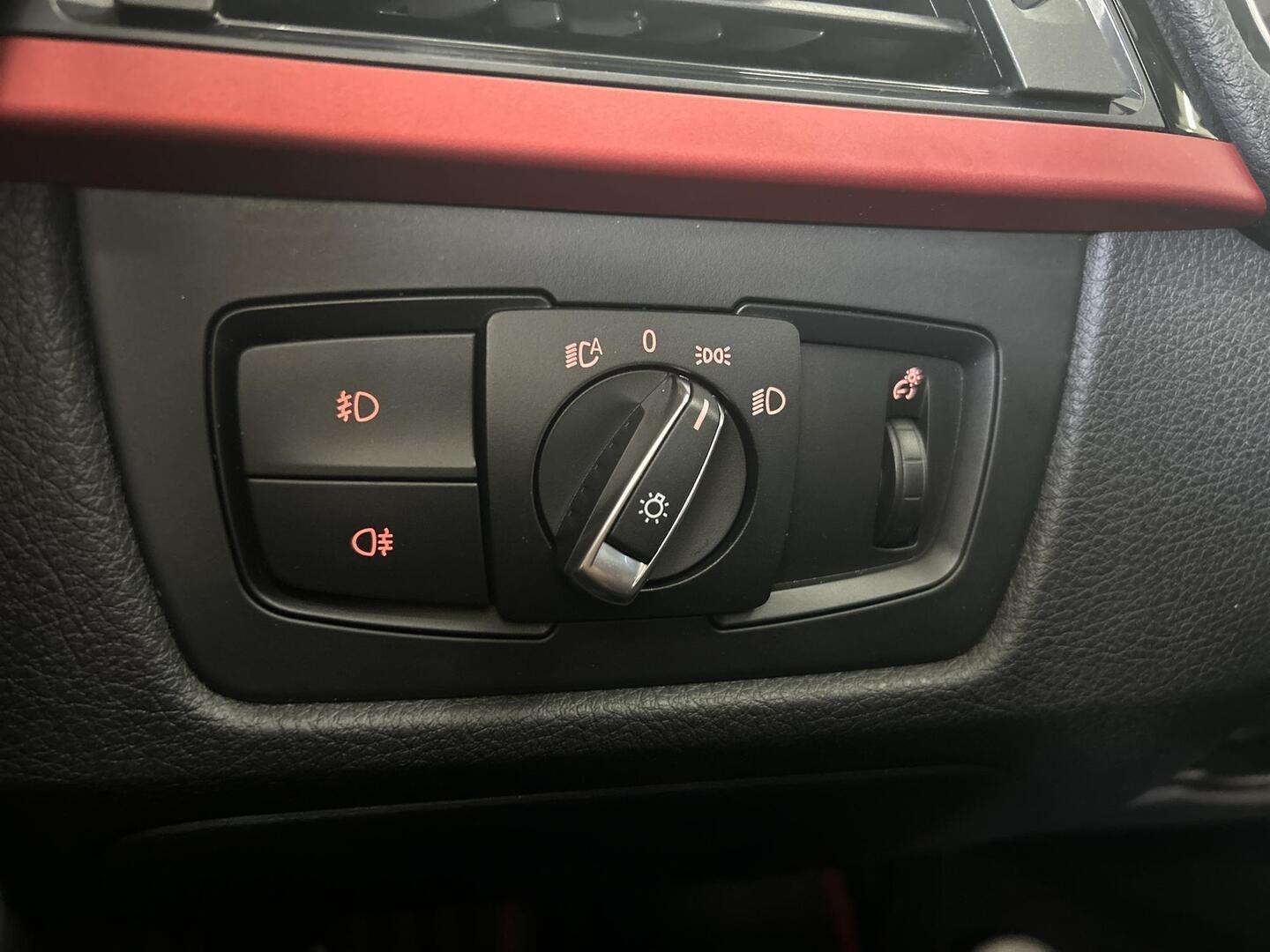 BMW 320 Gran Turismo 2013