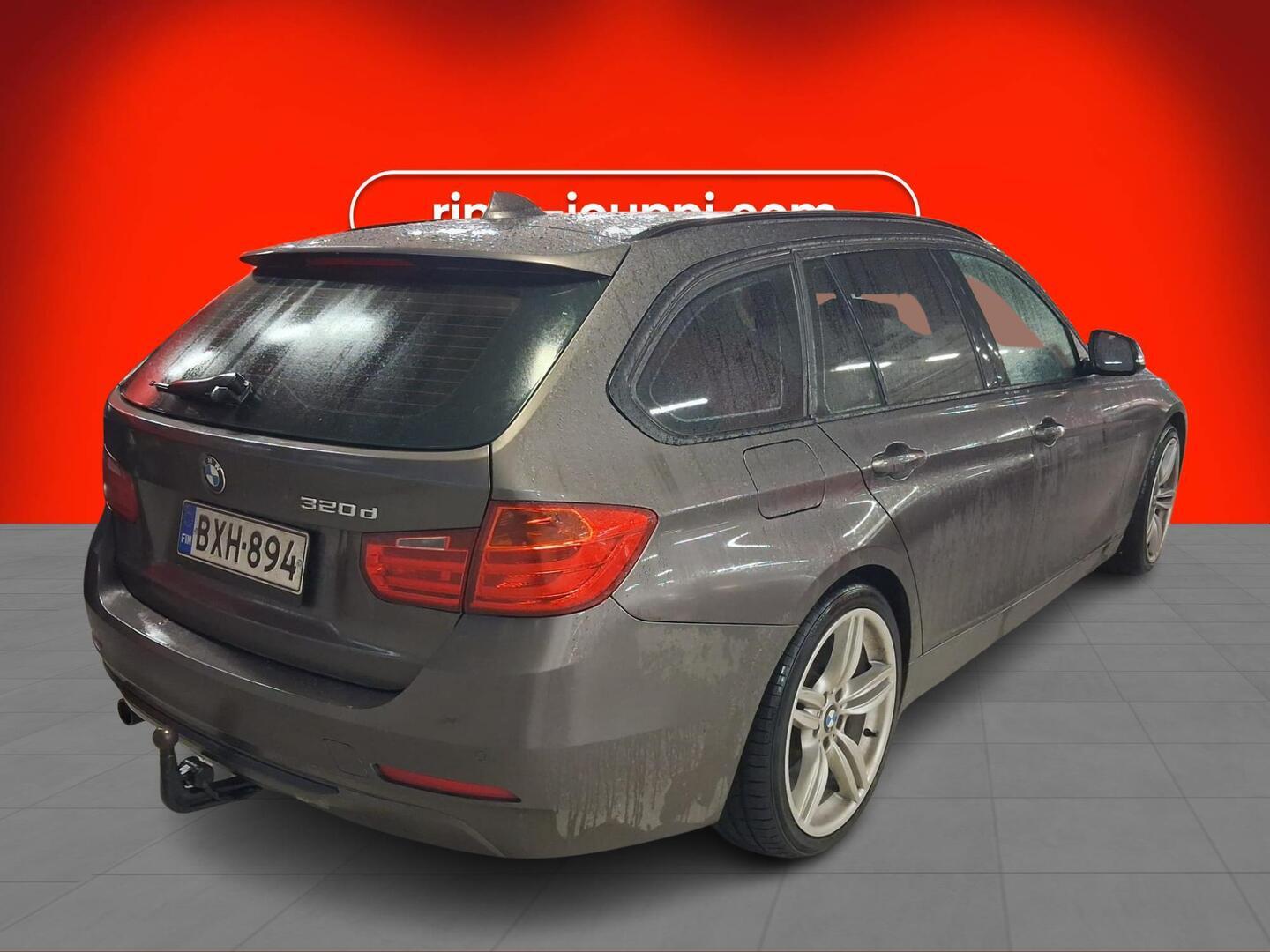 BMW 320 2013