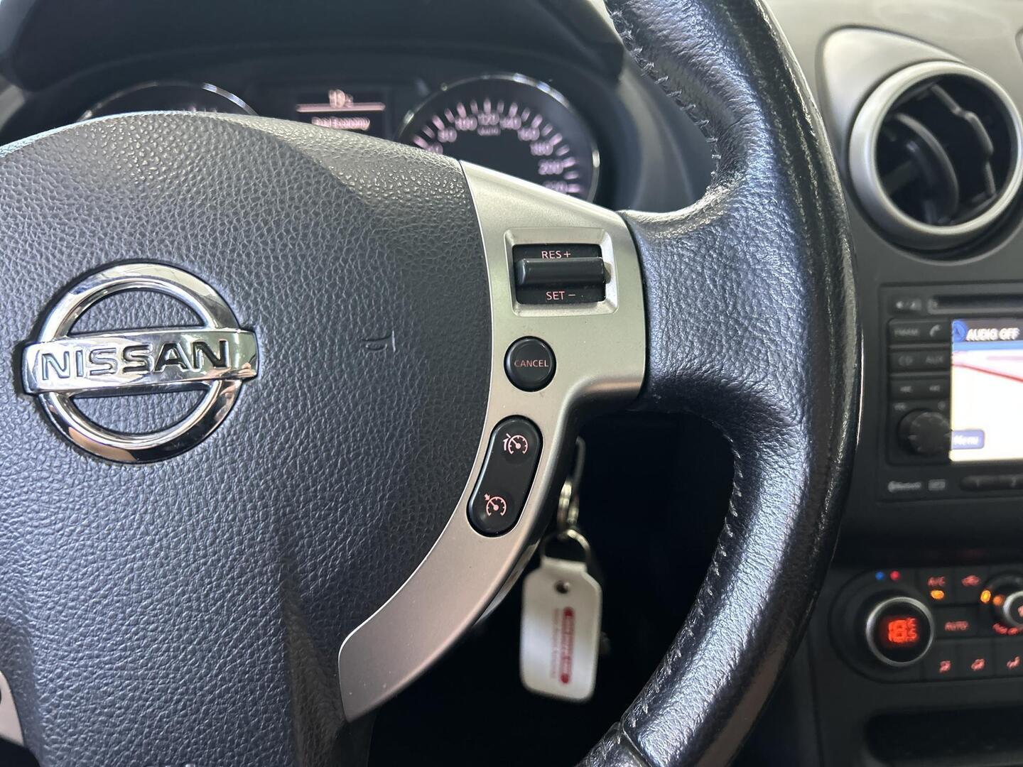 NISSAN Qashqai 2011