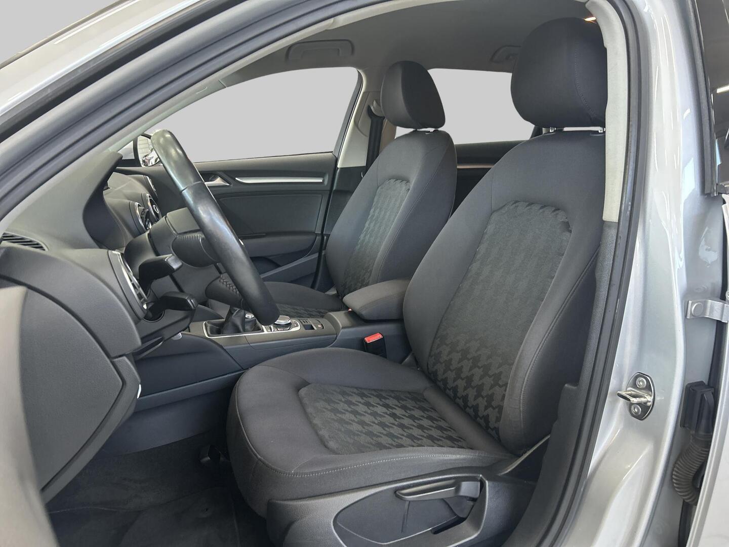 AUDI A3 2013