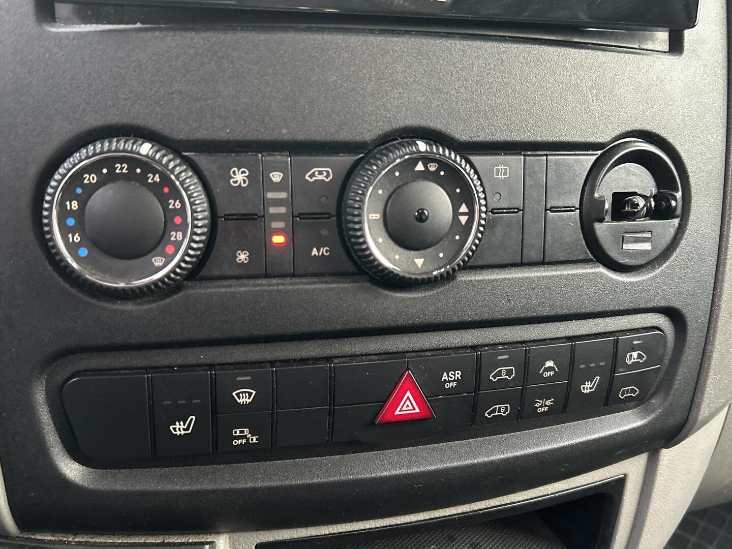 MERCEDES-BENZ Sprinter 2015