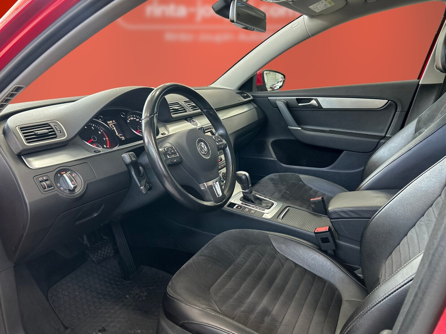 VOLKSWAGEN Passat 2014