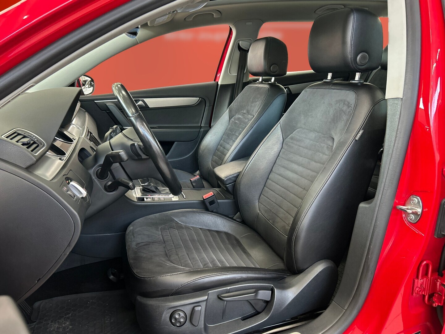 VOLKSWAGEN Passat 2014