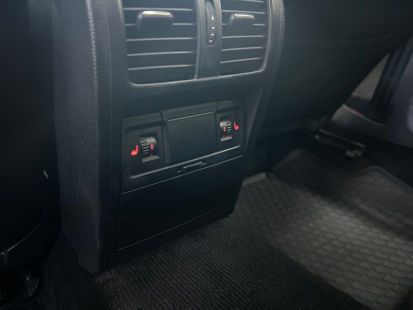 VOLKSWAGEN Passat 2014
