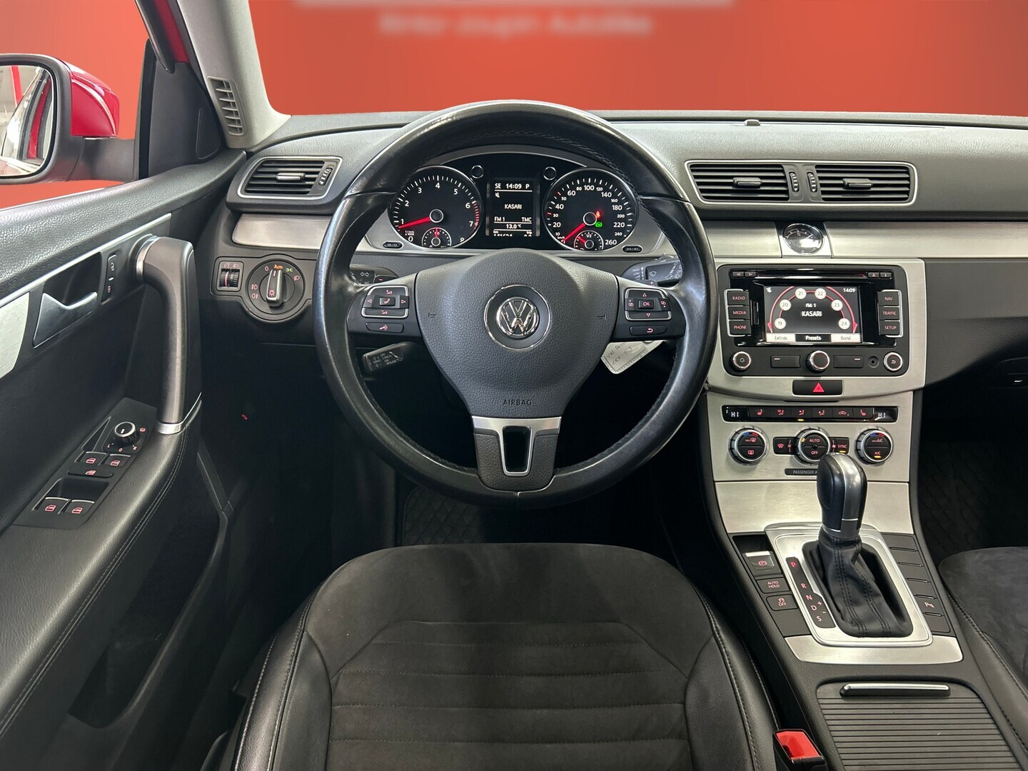 VOLKSWAGEN Passat 2014