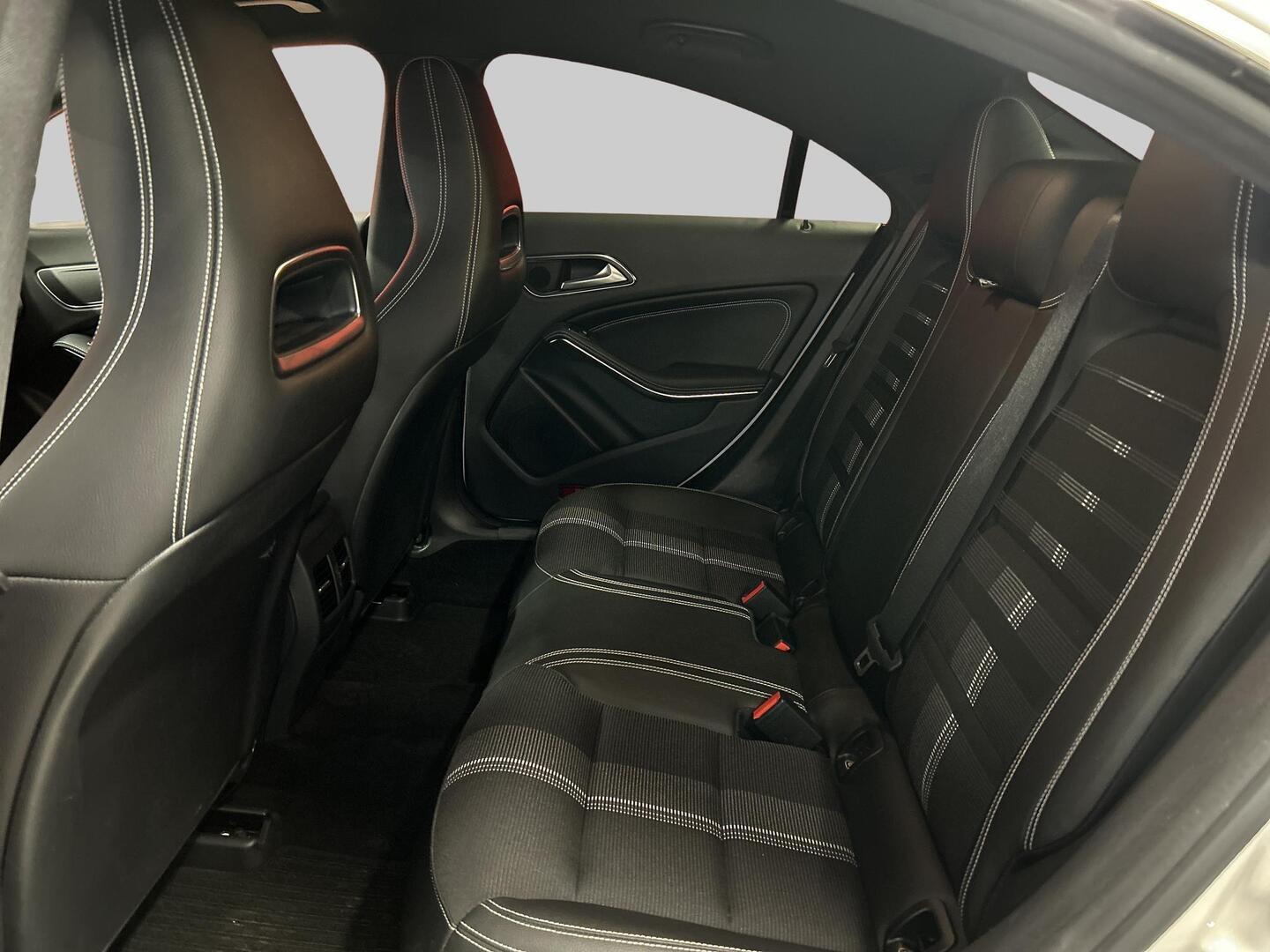 MERCEDES-BENZ CLA 2018