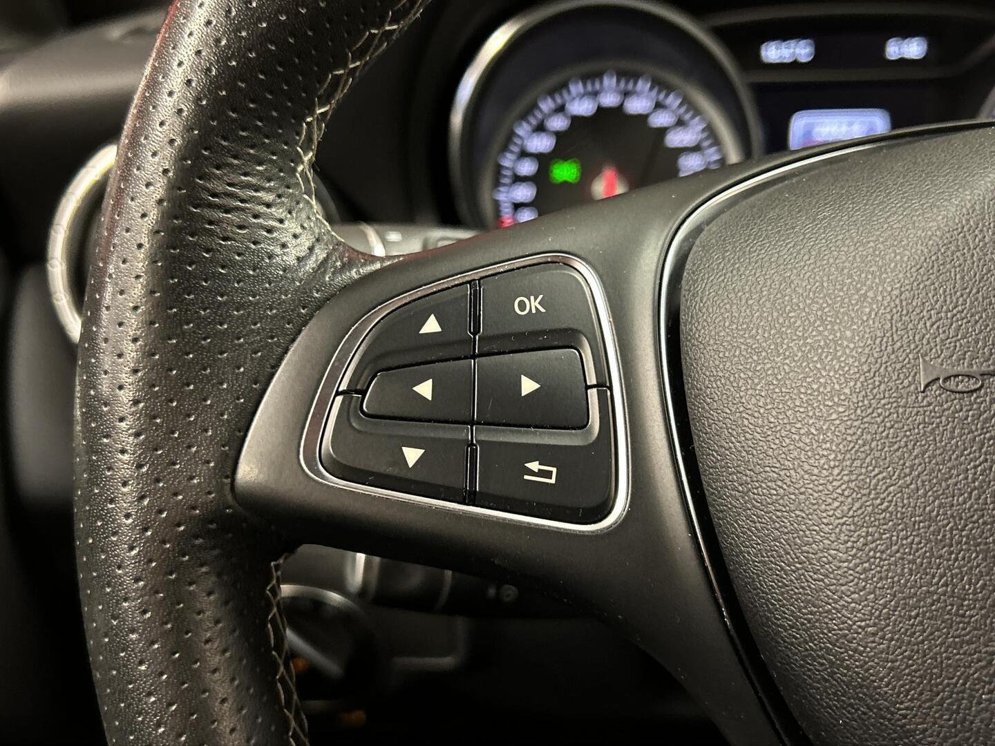 MERCEDES-BENZ CLA 2018