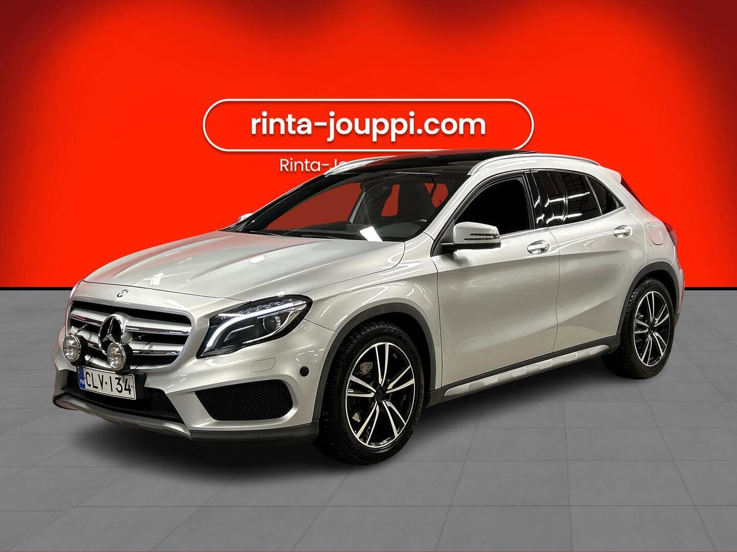 MERCEDES-BENZ GLA 2015